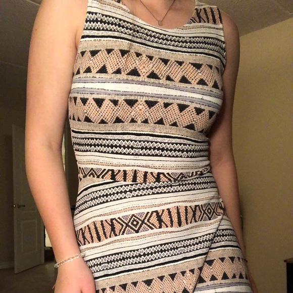 SUZY SHIER DRESS - Picture 1 of 4